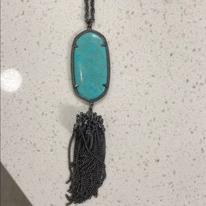 Kendra Scott long pendant necklace
